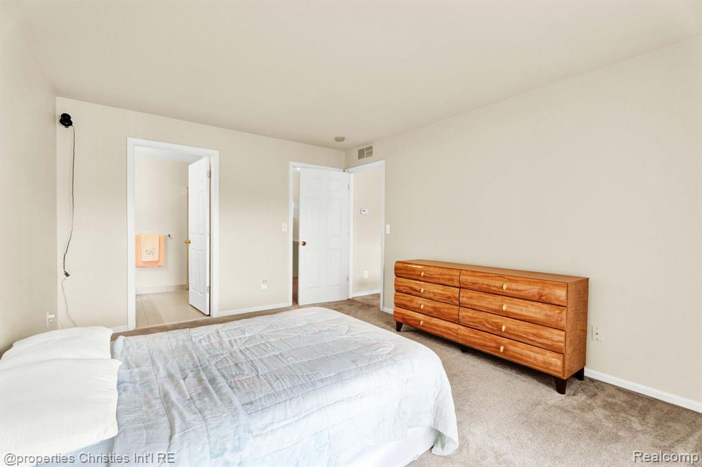 16832 Glenmoor Boulevard, Macomb, MI 48044 — Photo 22