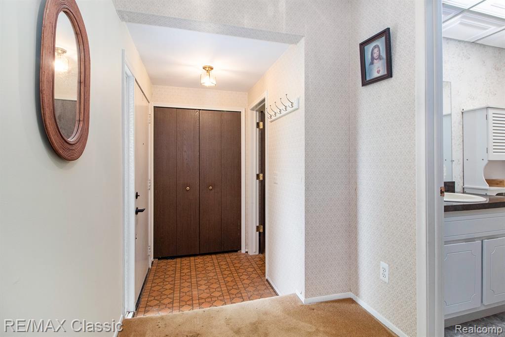 854 YORKTOWN Court, Northville, MI 48167 — Photo 3