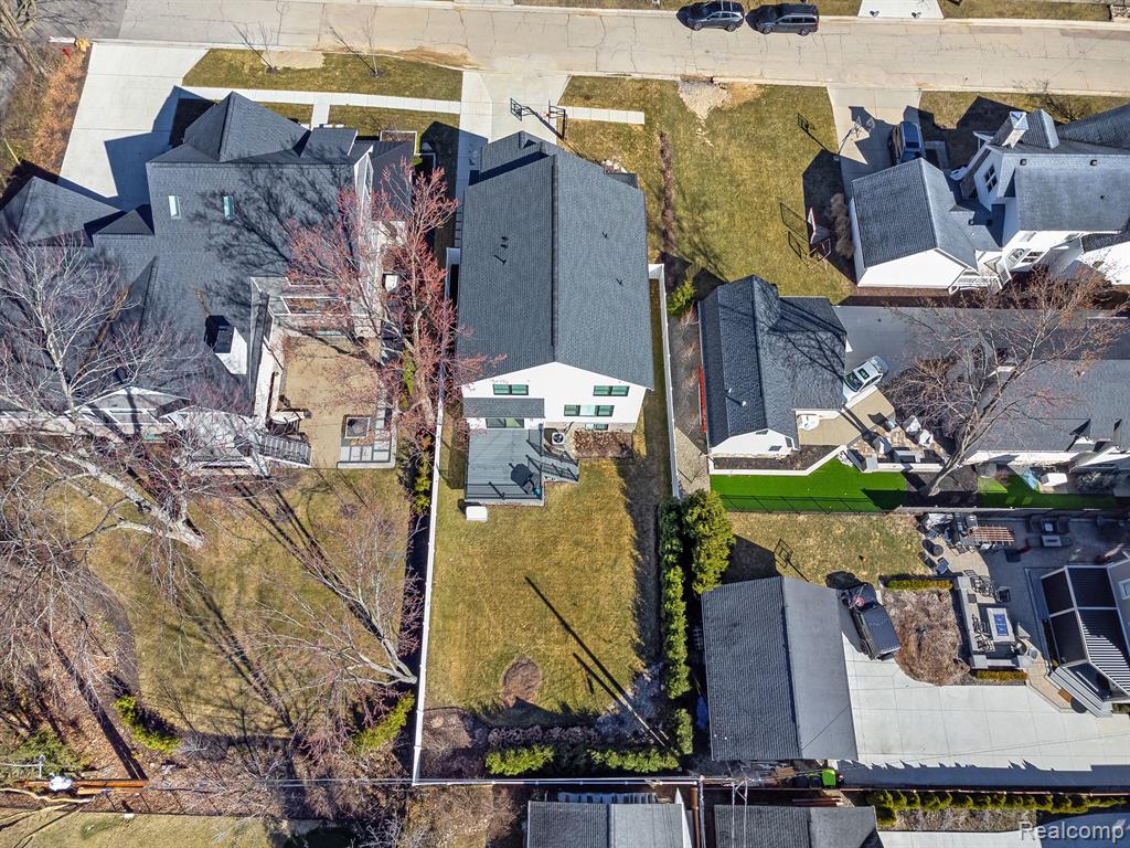 821 SPRING Drive, Northville, MI 48167 — Photo 31