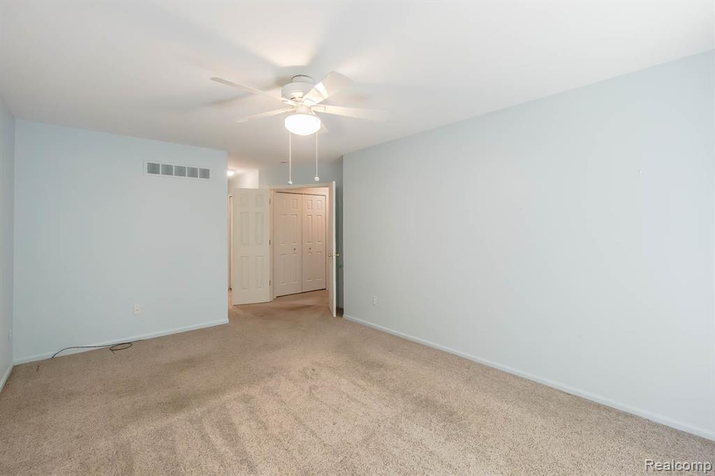 43221 Pointe Drive, 57, Clinton Twp, MI 48038 — Photo 23