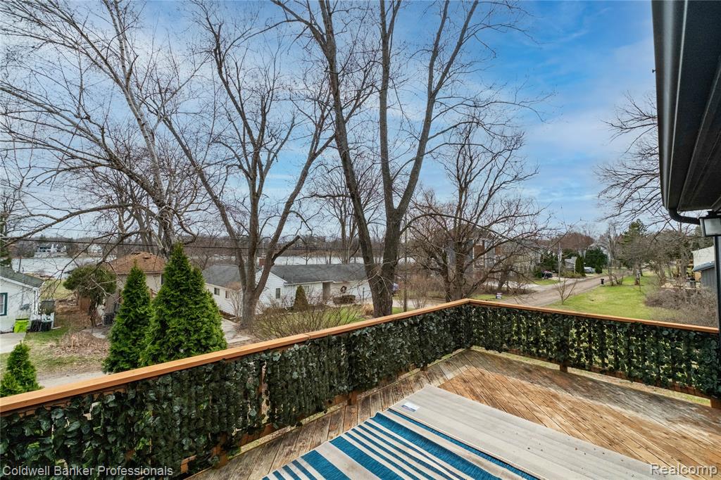 4015 Green Lake Road, West Bloomfield, MI 48324 — Photo 37