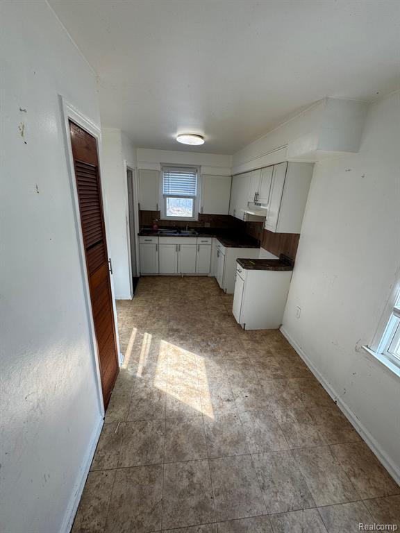 7382 ARTESIAN Street, Detroit, MI 48228 — Photo 10