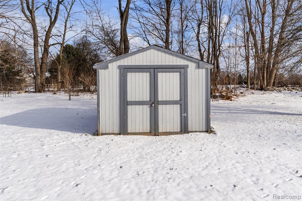 166 Crooked Limb Drive, Lapeer, MI 48446 — Photo 41