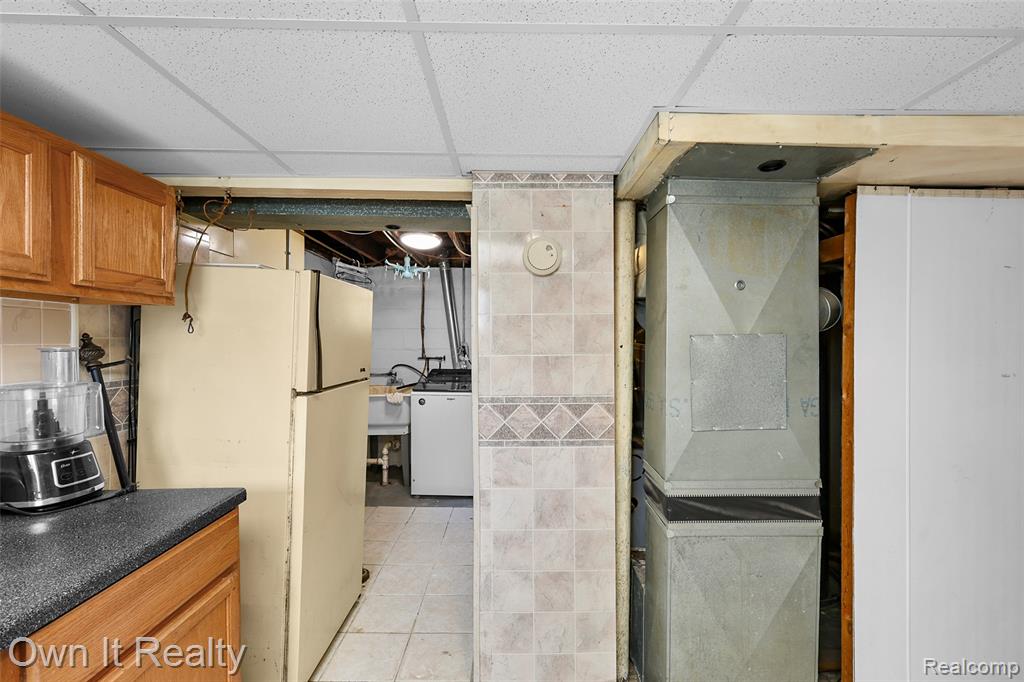 7636 Mead Street, Dearborn, MI 48126 — Photo 32