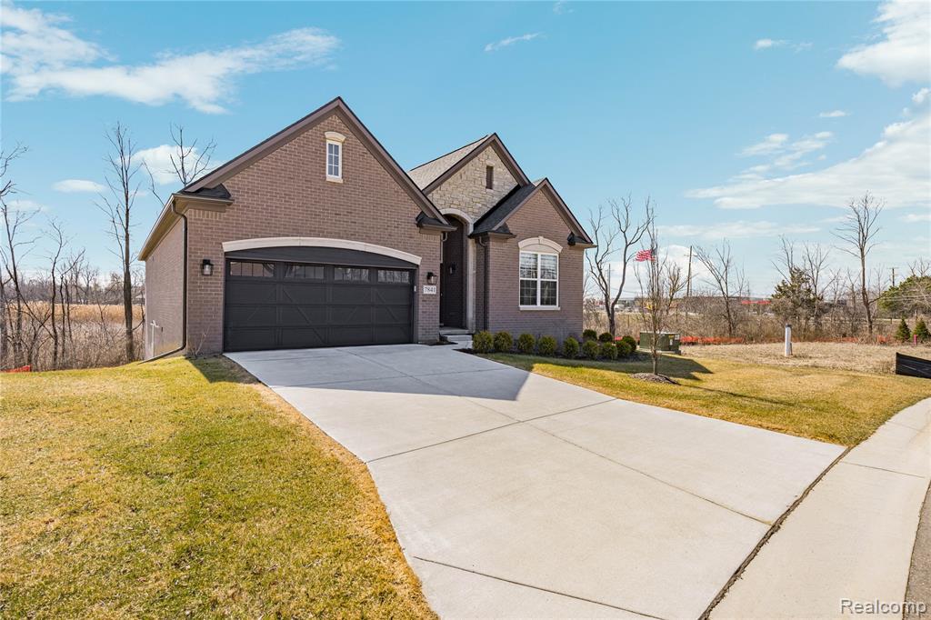 7841 Trailside Court, West Bloomfield, MI 48323 — Photo 4