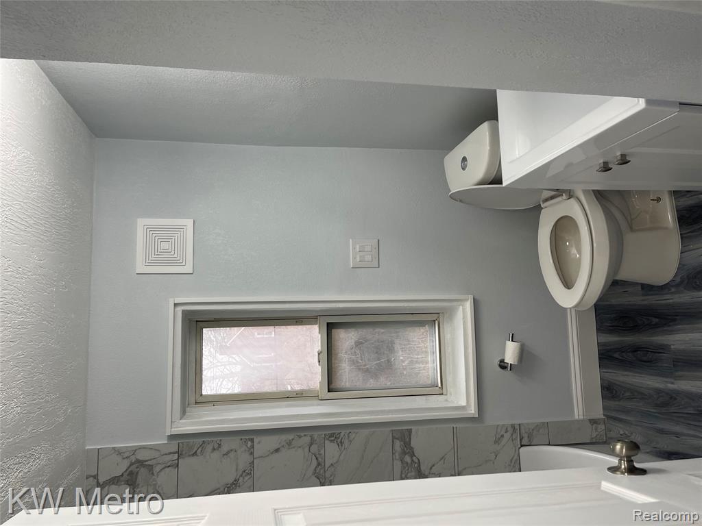 8559-8563 Wyoming Avenue S, Detroit, MI 48204 — Photo 9