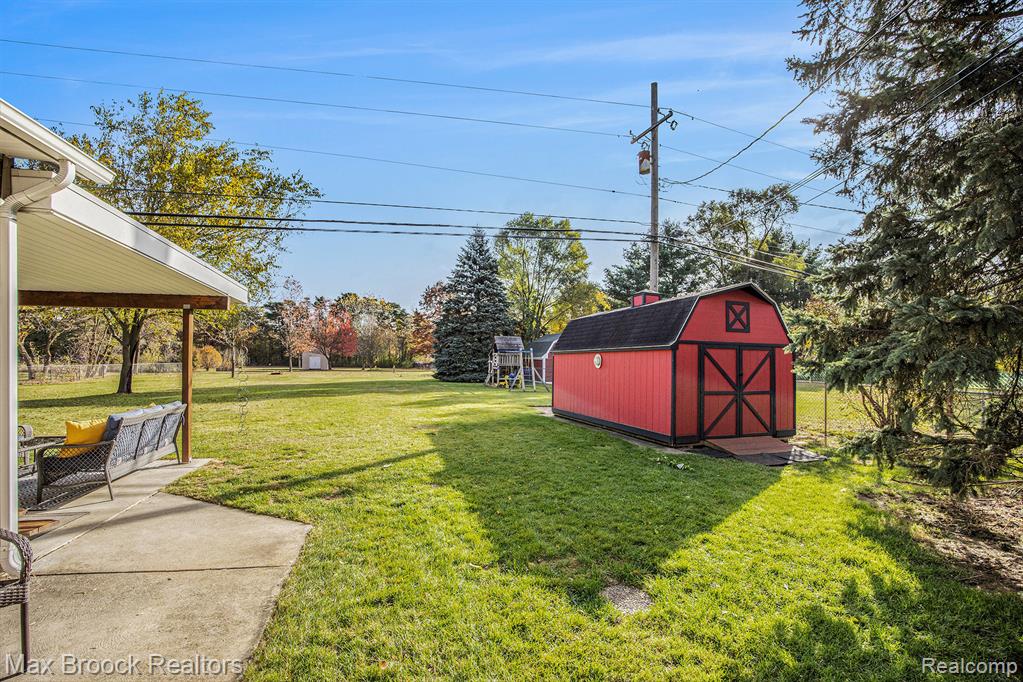 5296 Pine Knob Lane, Independence, MI — Photo 26
