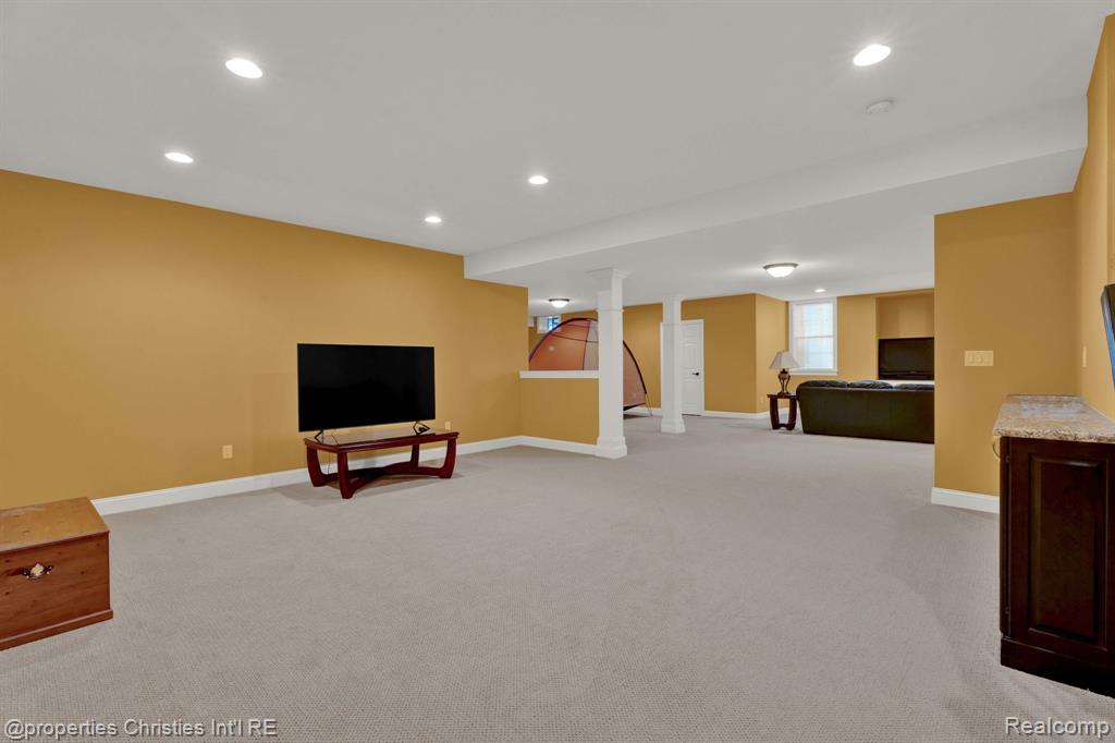 17248 CRESTBROOK Drive, Northville, MI 48168 — Photo 49