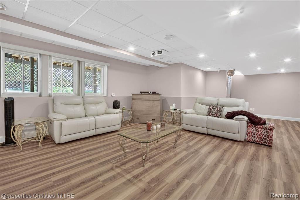 45094 Oak Forest Drive, Northville, MI 48168 — Photo 52