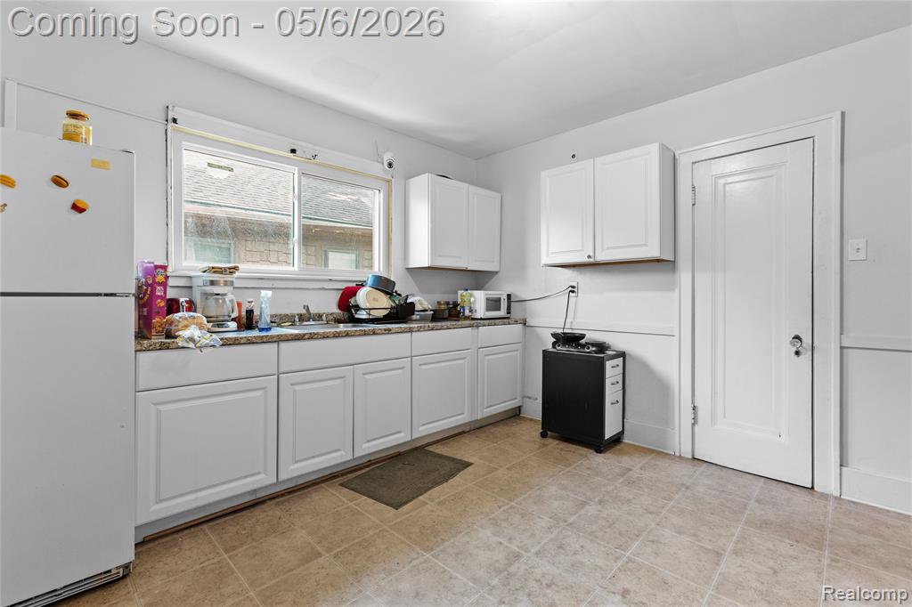 18720 Salem Street, Detroit, MI 48219 — Photo 22