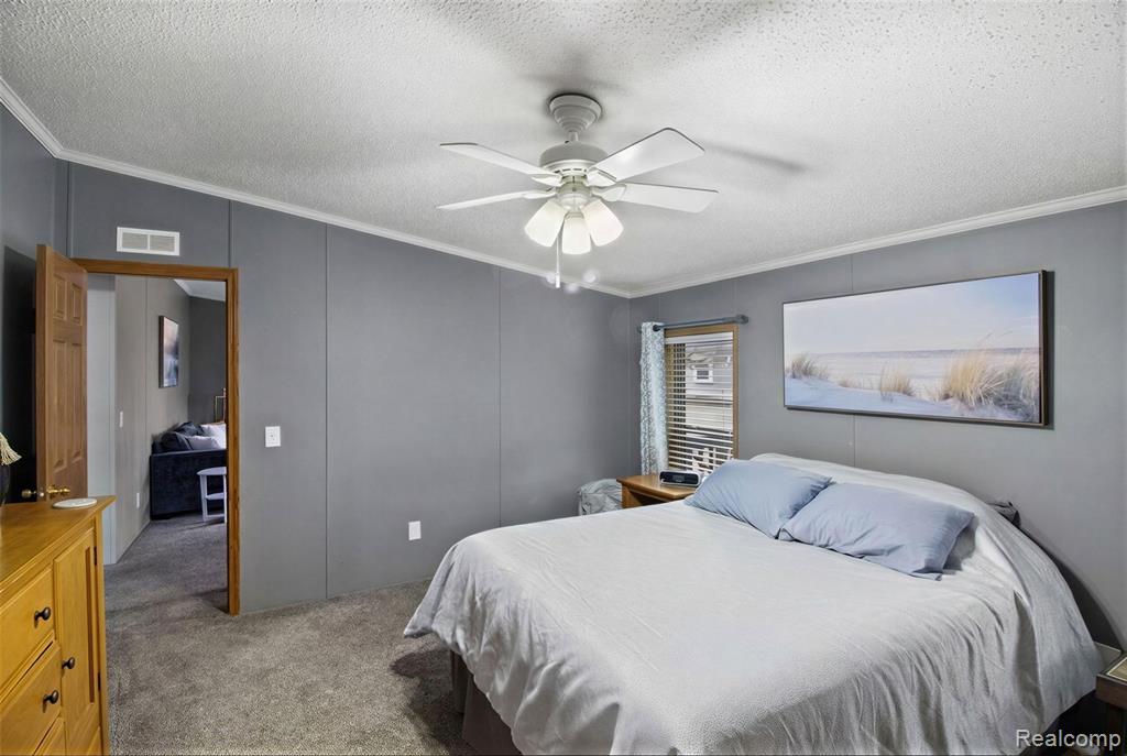 2351 Hiddenview Drive, Newport, MI 48166 — Photo 16