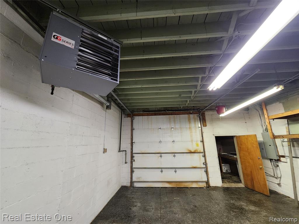 4105 12 Mile Road, Berkley, MI 48072 — Photo 14