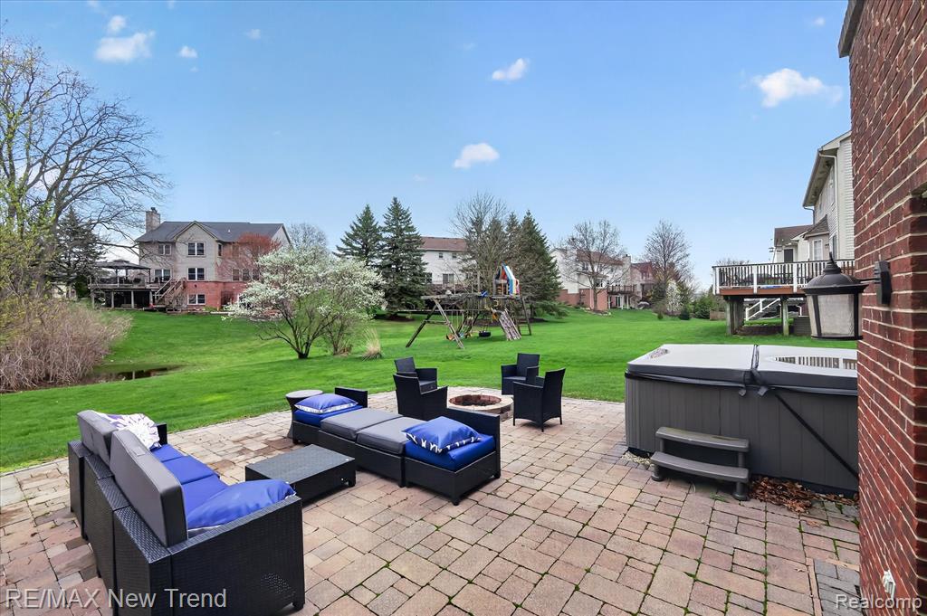2032 Dover Drive, Wixom, MI 48393 — Photo 55