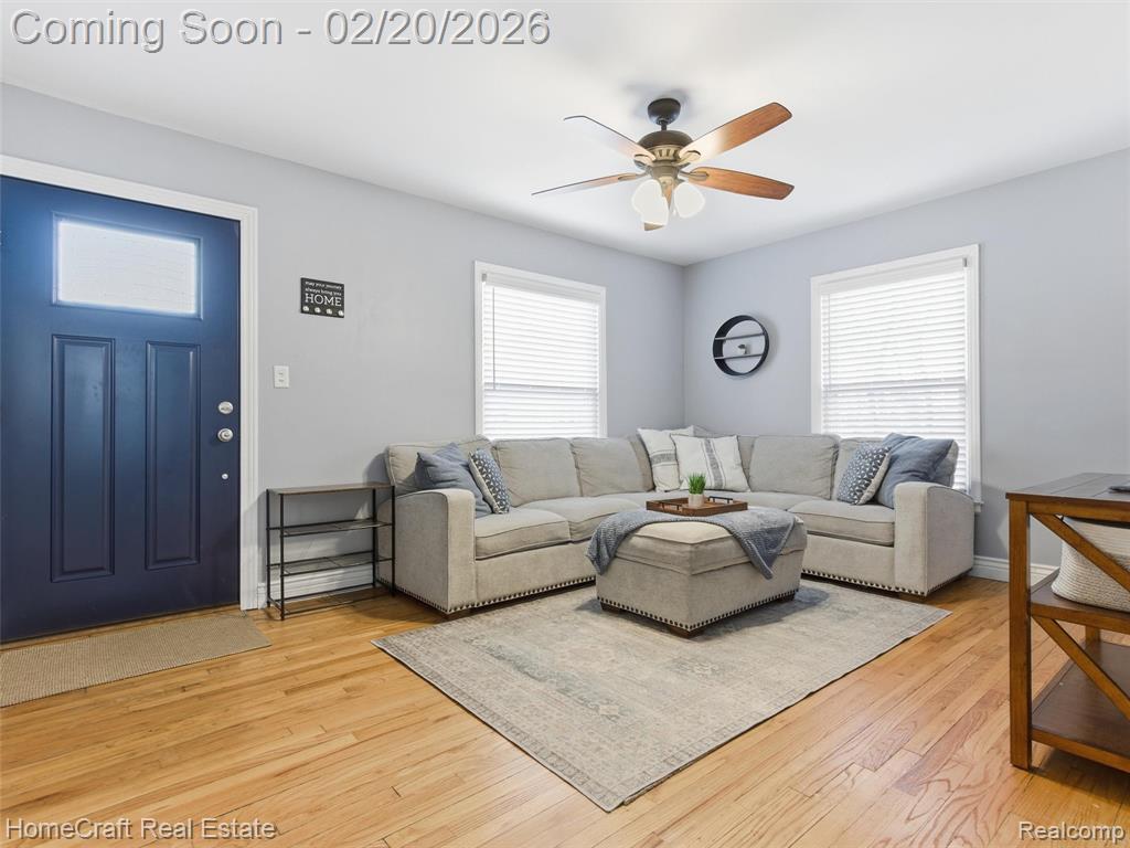 742 SAINT JOHN Street, Wyandotte, MI 48192 — Photo 5