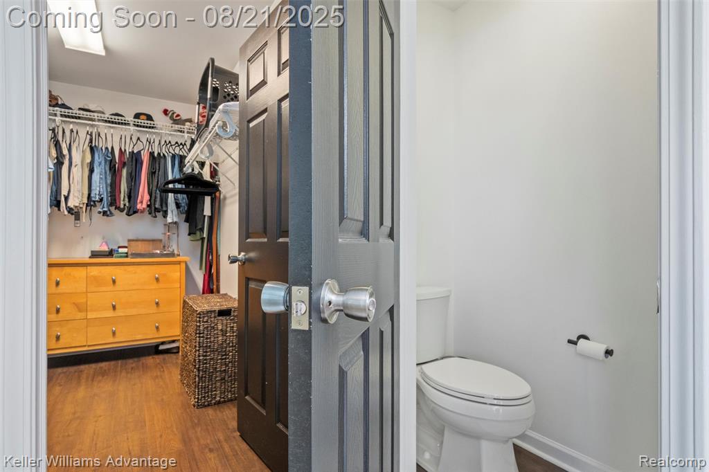 9731 Ravenshire Drive, Ypsilanti, MI 48198 — Photo 36