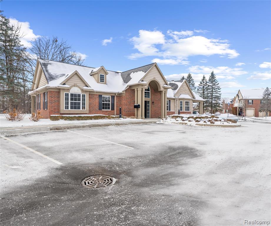 47624 Pembroke Drive, Canton, MI 48188 — Photo 23