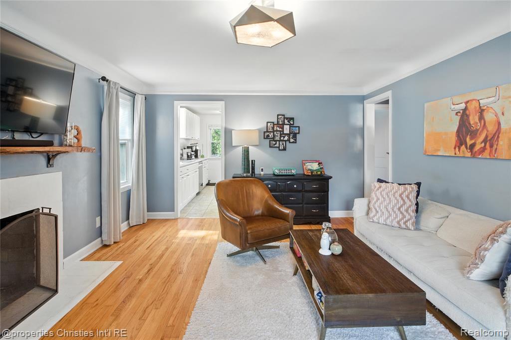 915 W Marshall Street, Ferndale, MI 48220 — Photo 3