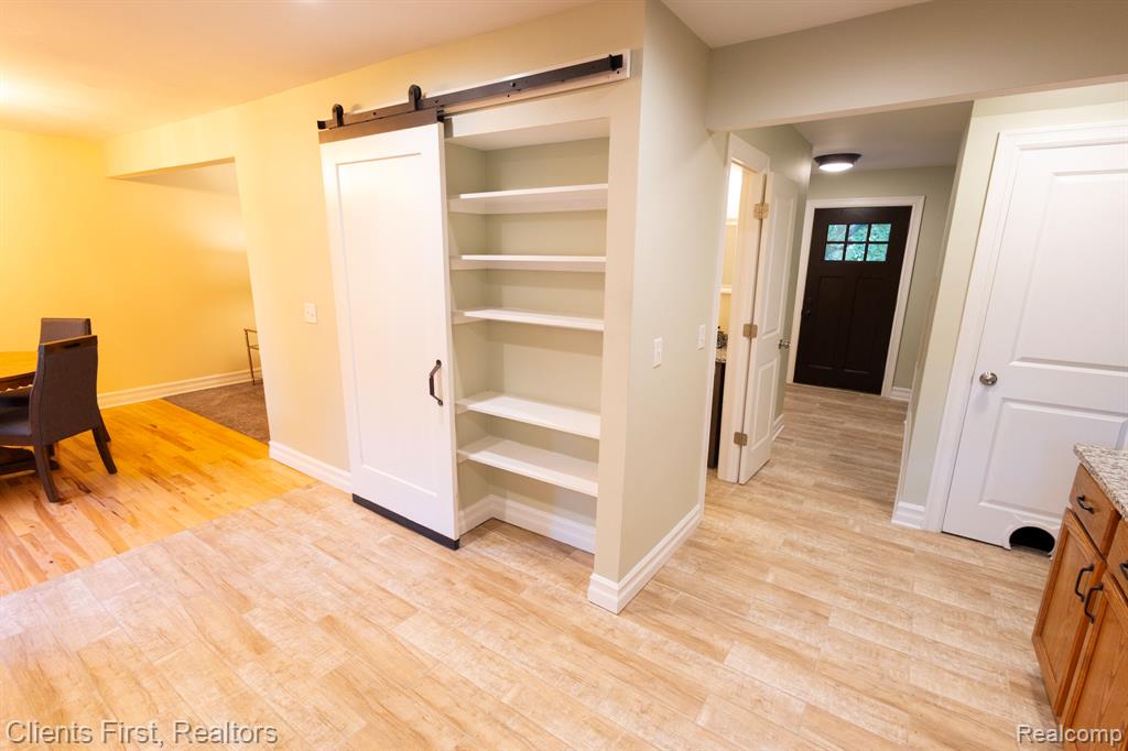 584 Worthington Road, Canton, MI 48188 — Photo 4