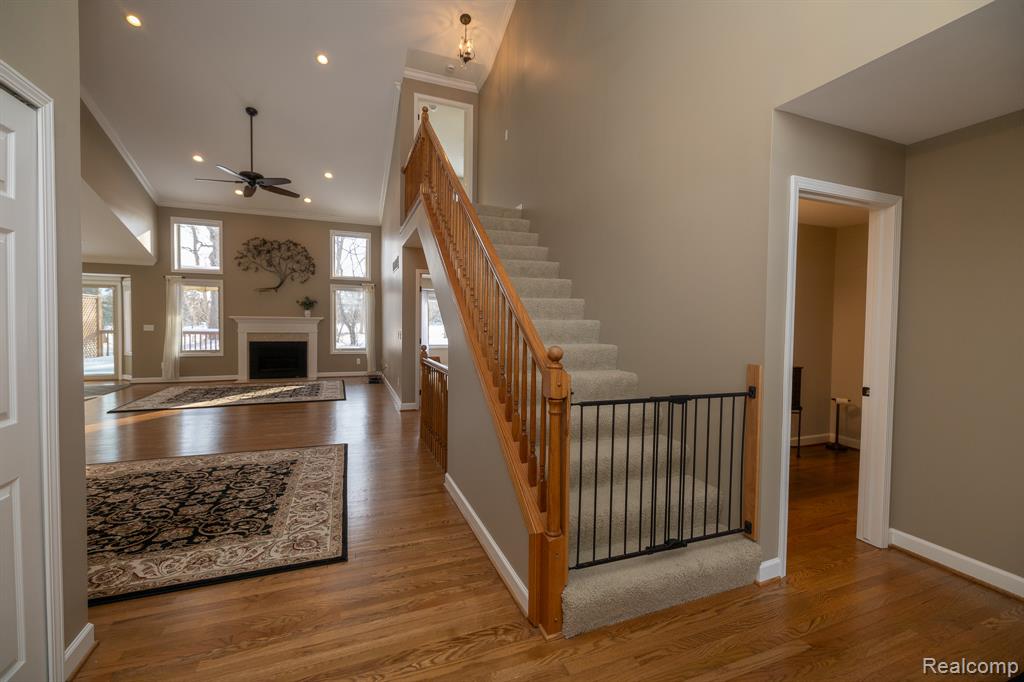 6056 Lochmore Drive, 49, Commerce Twp, MI 48382 — Photo 3