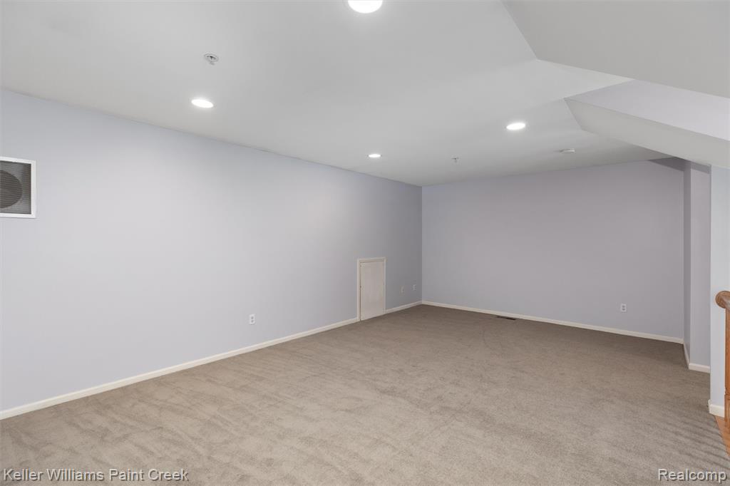 1093 Foxboro, Troy, MI 48083 — Photo 20