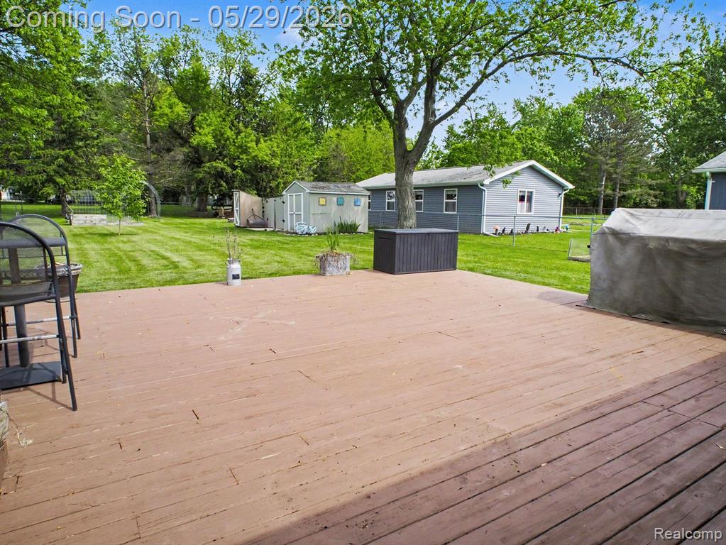 5499 Robin Drive, Grand Blanc, MI 48439 — Photo 23