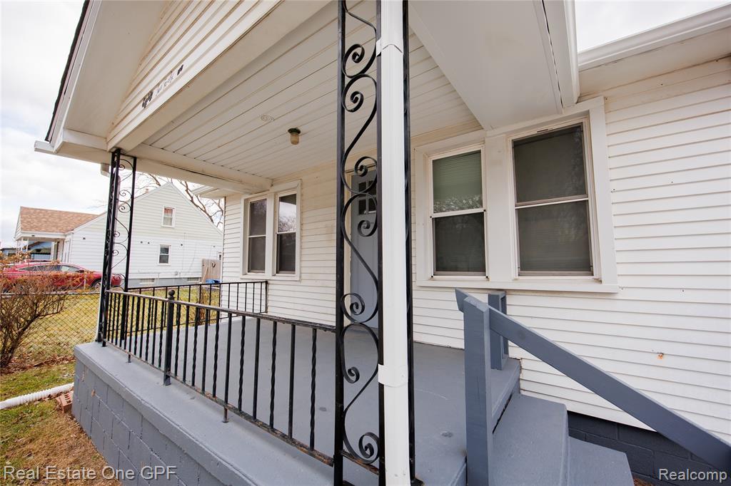 8242 Maxwell Avenue, Warren, MI 48089 — Photo 38