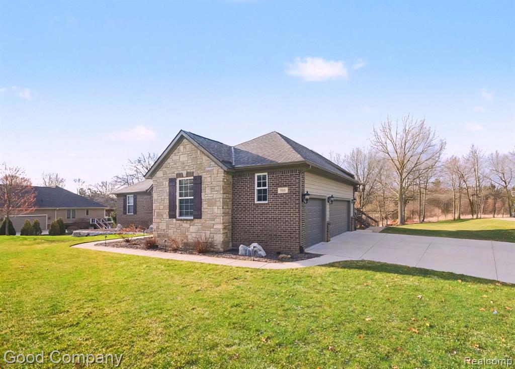900 Watersmeet Drive, Oxford, MI 48371 — Photo 3