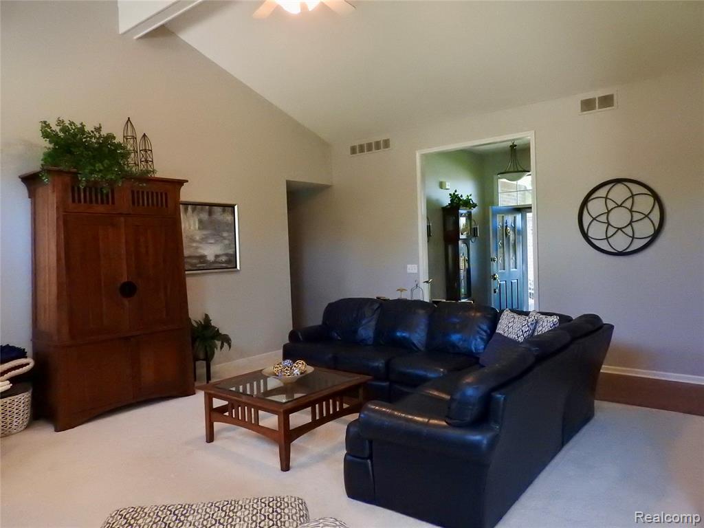 43124 Gina Drive, Sterling Heights, MI 48314 — Photo 12