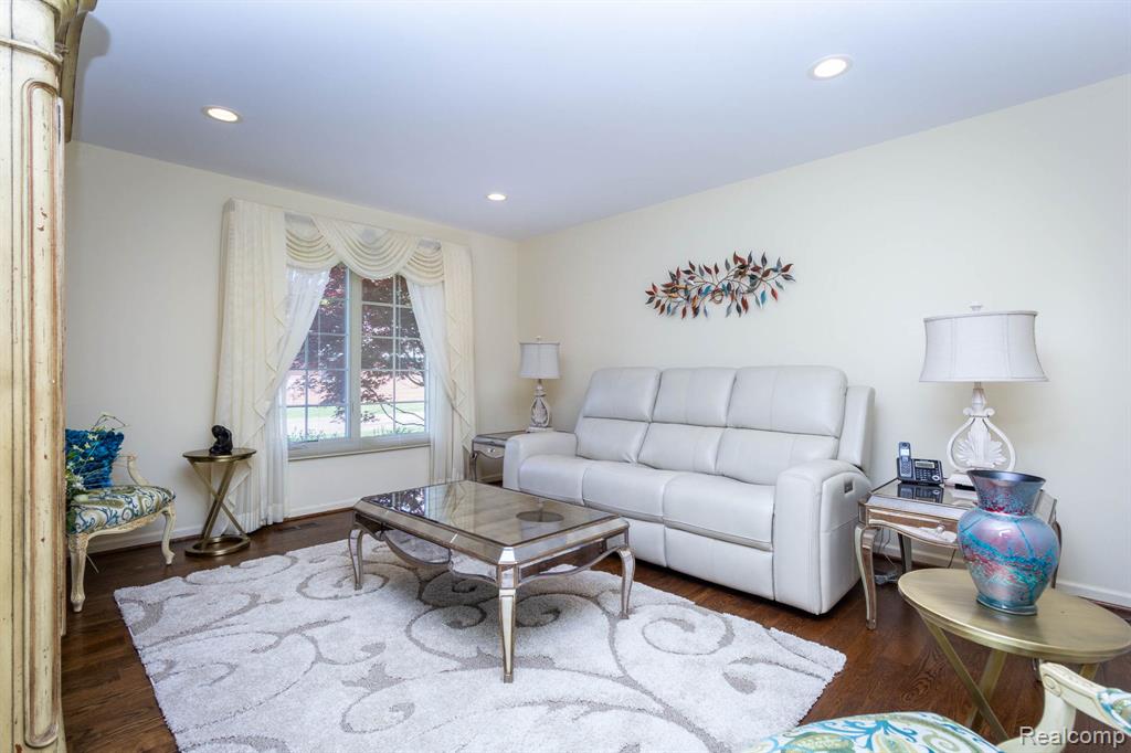 304 Heritage Way, Algonac, MI 48001 — Photo 12