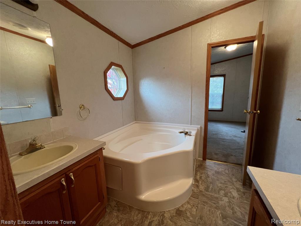 3682 CHESTNUT Lane, Dryden, MI 48428 — Photo 29