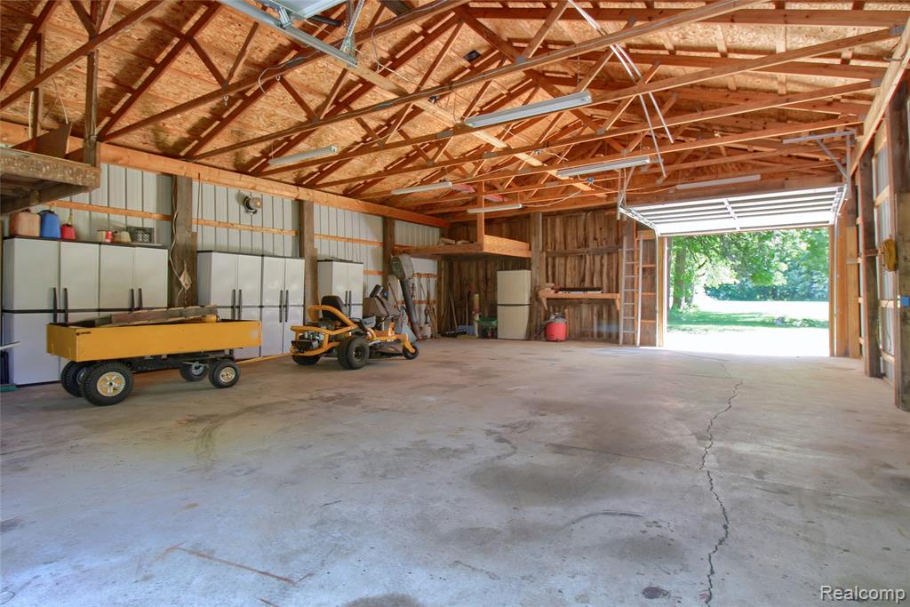 21515 Huron River Drive, New Boston, MI 48164 — Photo 33