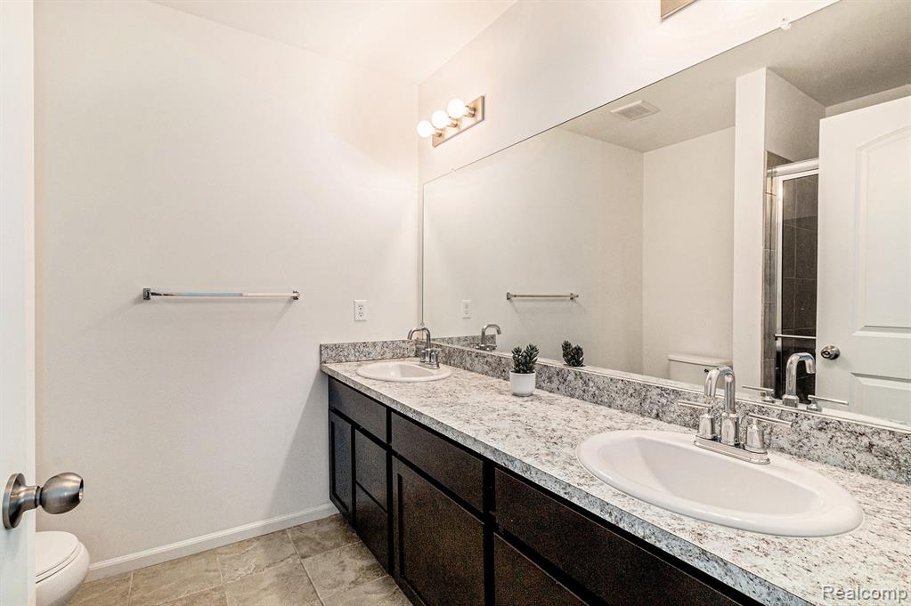 478 N Wixom Road, Wixom, MI — Photo 13