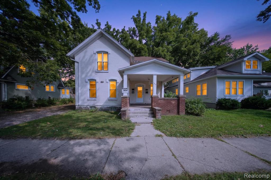 932 N Congress Apt3 Street, Ypsilanti, MI 48197