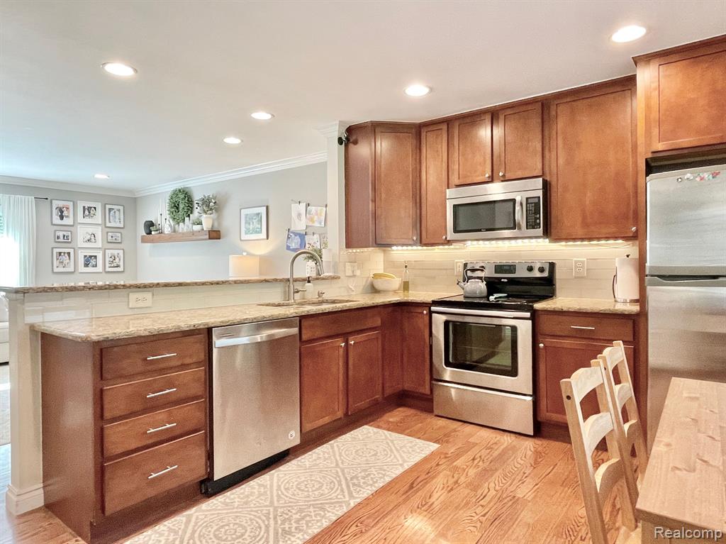 4654 Chapel Drive, Troy, MI 48085 — Photo 5