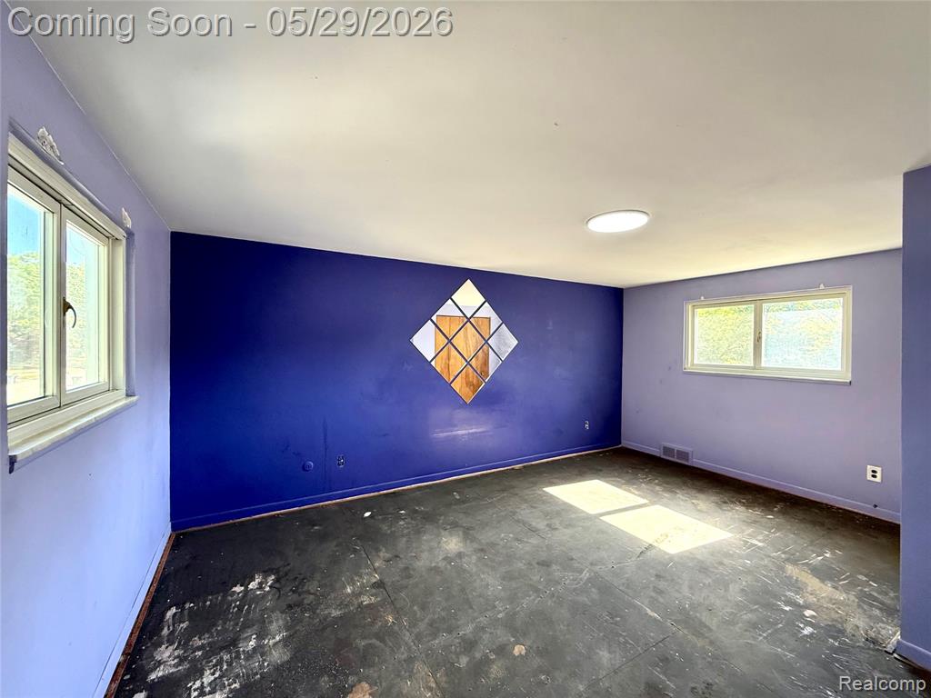23400 Seneca Street, Oak Park, MI 48237 — Photo 34