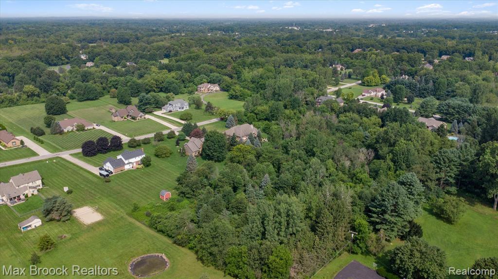 8936 Salem Farms Drive, South Lyon, MI 48178 — Photo 24