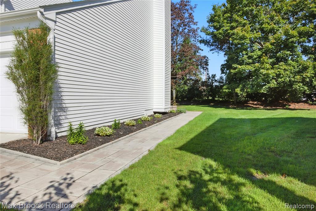 44322 Vassar Street, Canton, MI 48188 — Photo 39