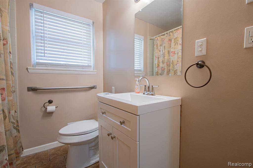 43629 Bockley Drive, Sterling Heights, MI 48313 — Photo 17