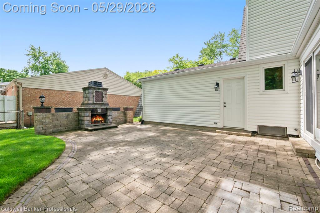9310 Oakcliffe Drive, Plymouth, MI 48170 — Photo 10