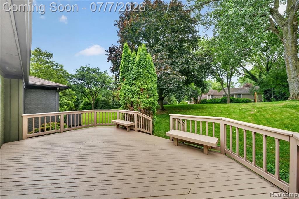 756 Great Oaks Drive, Bloomfield Hills, MI 48304 — Photo 44