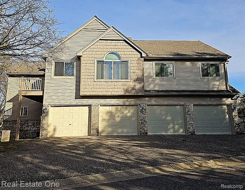 748 S Milford Road, Milford, MI 48381 — Photo 2