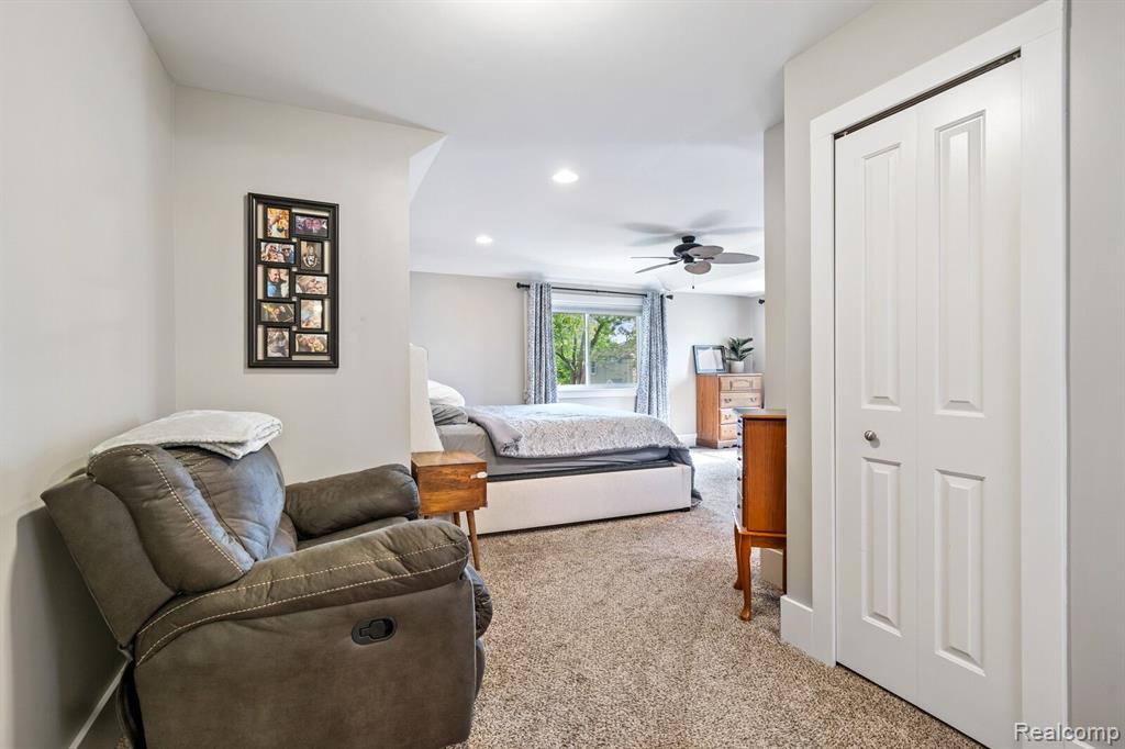920 CAMBRIDGE Road, Berkley, MI 48072 — Photo 21