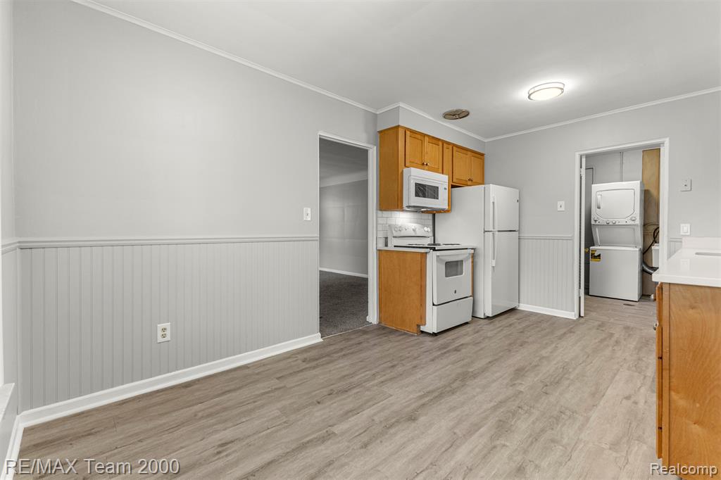 7322 Fenton Street, Dearborn Heights, MI 48127 — Photo 8