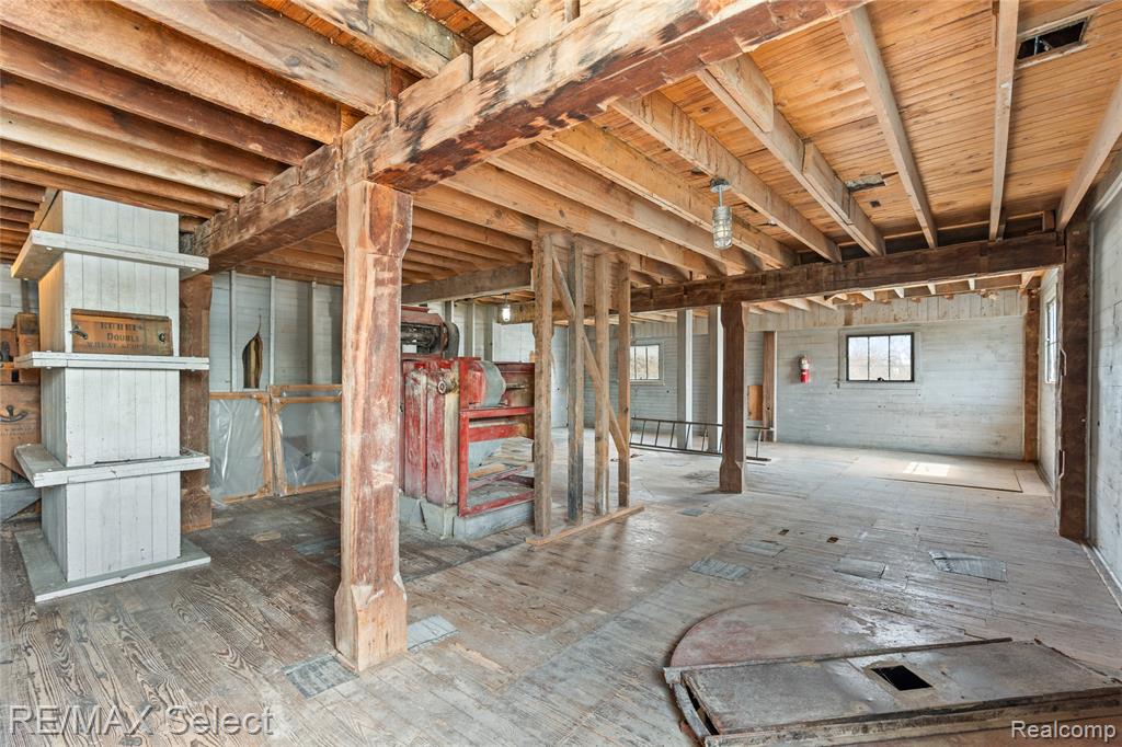 8572 Silver Lake Road, Linden, MI 48451 — Photo 42