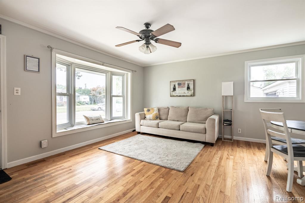 47610 Winthrop Street, Shelby Twp, MI 48317 — Photo 5