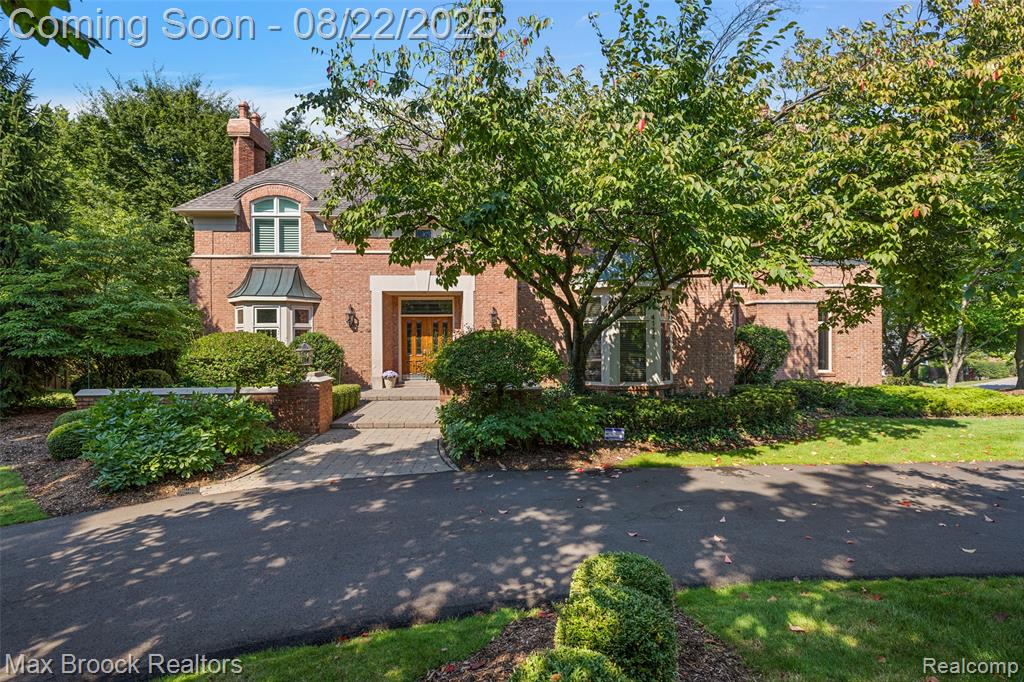 4134 Carillon Drive, Bloomfield Hills, MI 48302 — front exterior