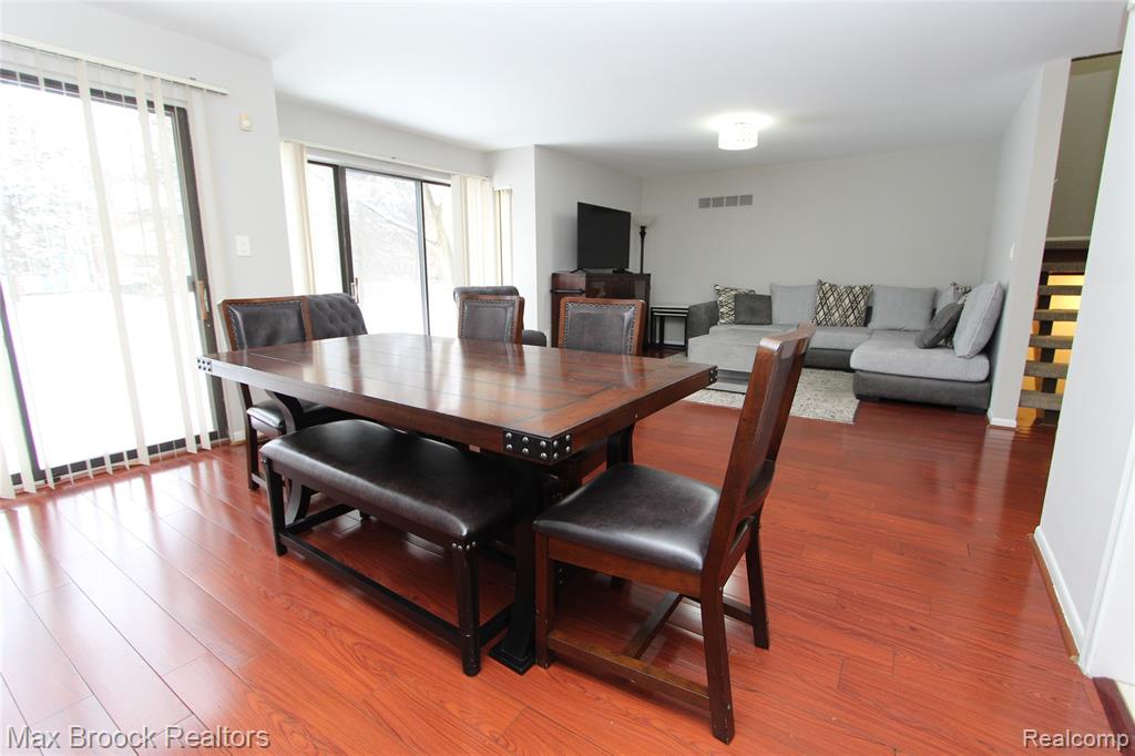 7338 Creek View Court, West Bloomfield, MI — Photo 8
