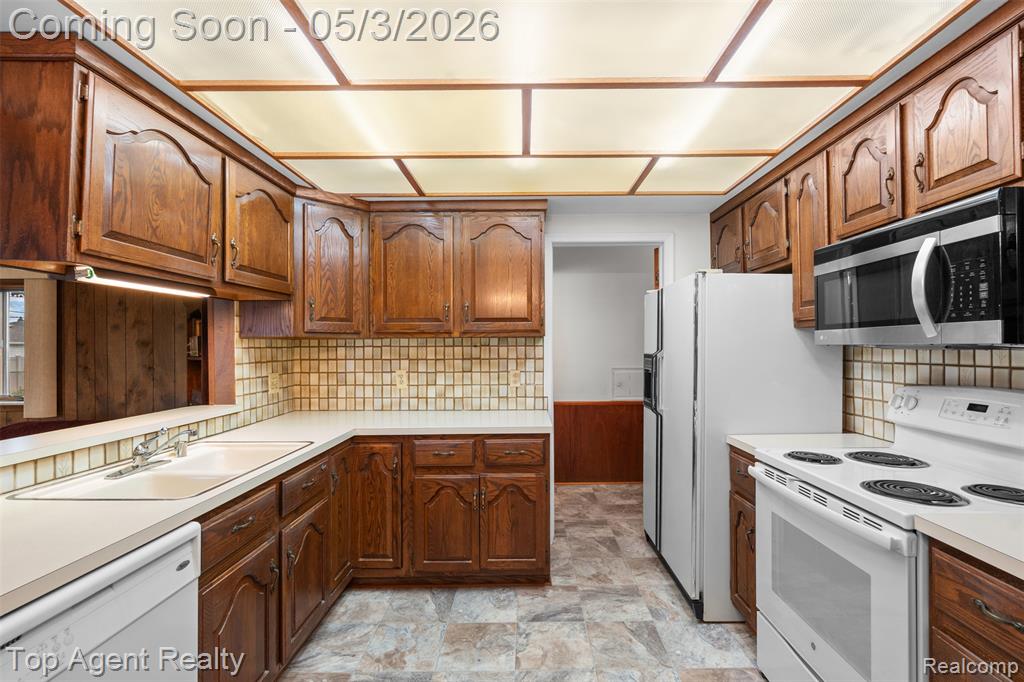 11495 Applewood Drive, Warren, MI 48093 — Photo 11