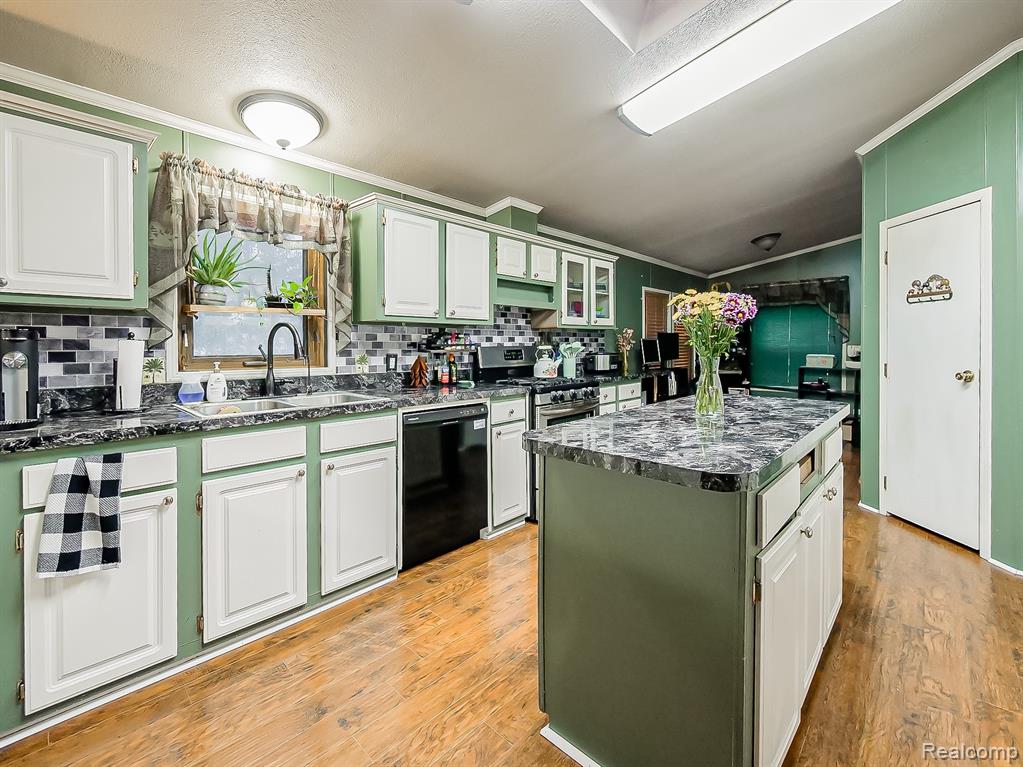 2015 Plum Street, Clarkston, MI 48348 — Photo 26