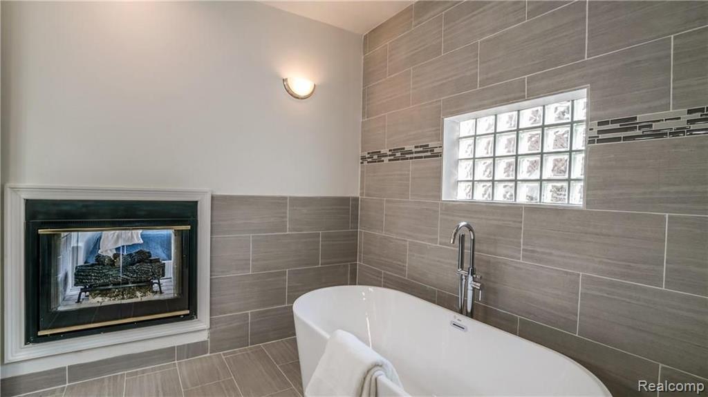 748 Eltham Court, Ann Arbor, MI 48103 — Photo 51